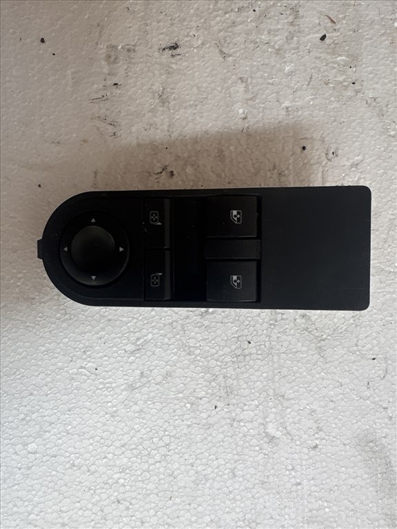 Opel Astra H 2004-2010 Bal első Ablakemelő kapcsoló 13228706 1. kép