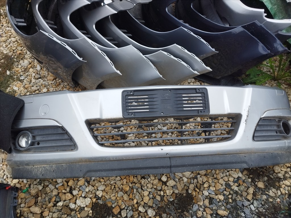 Opel Astra H első lökhárító kompletten eladó  1. kép