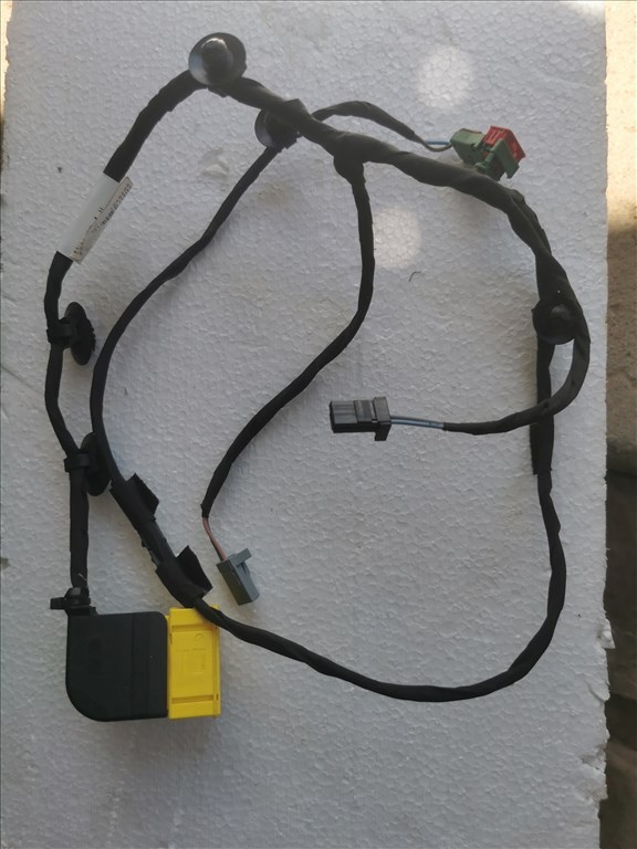 Renault Clio IV dCi 75 Hobb első ülés kábel kábelköteg  22404214h 1. kép