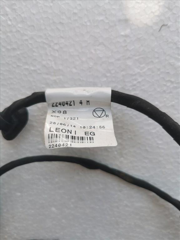 Renault Clio IV dCi 75 Hobb első ülés kábel kábelköteg  22404214h 2. kép