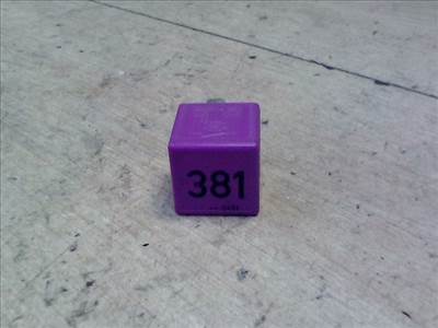 AUDI A6 2004.05 - 2008.09 Relé