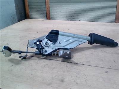 BMW 3 (E90, E91) 2005.03.01-2008.08.31 Kézifék kar