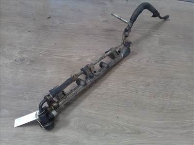 KIA CLARUS Injektor befecskendező híd 