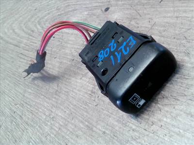 MERCEDES VITO 96- Tankajtó nyitó kapcsoló