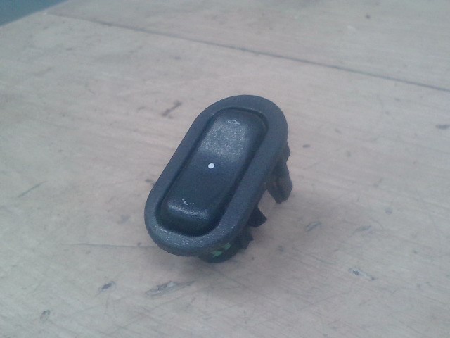 OPEL ASTRA G 97-04 Jobb első ablakemelő kapcsoló 1. kép