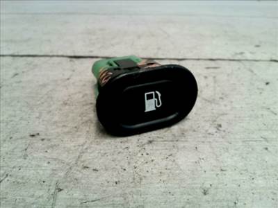 SAAB 9-5 97.09-01.08 Tankajtó nyitó kapcsoló