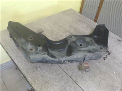 SKODA FABIA 99-07 Első bölcső futóműtartó segédkeret