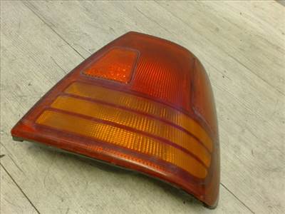 SUZUKI SWIFT 89-96 Jobb hátsó lámpa
