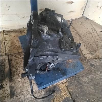 VOLVO V70 2000.01.01- 2007.08.31 Sebességváltó, dízel manuális