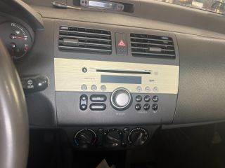SUZUKI SWIFT III (MZ, EZ) Rádió / CD