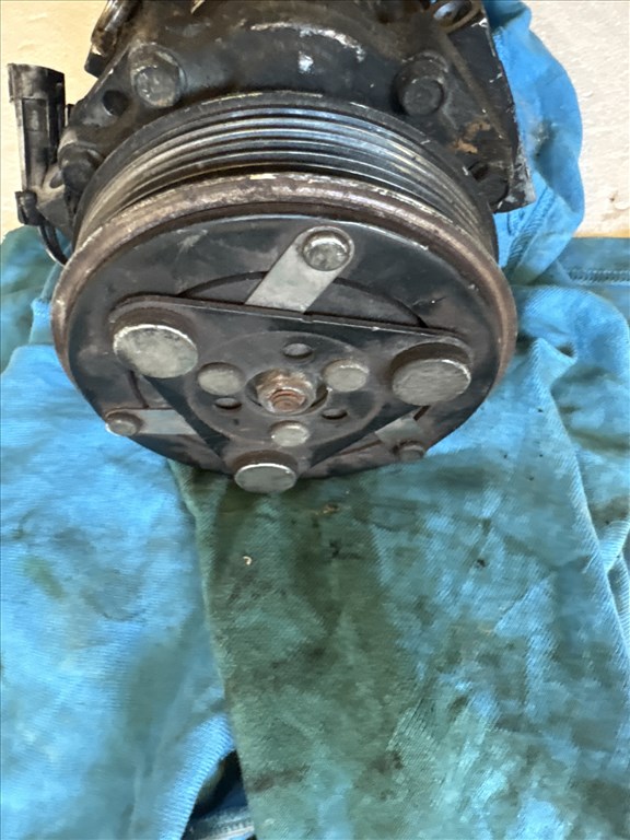 Opel Corsa C 1.3 cdti Klíma kompresszor 13197538 3. kép