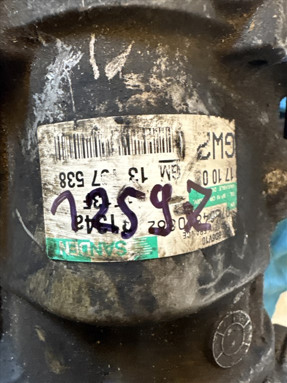 Opel Corsa C 1.3 cdti Klíma kompresszor 13197538 4. kép