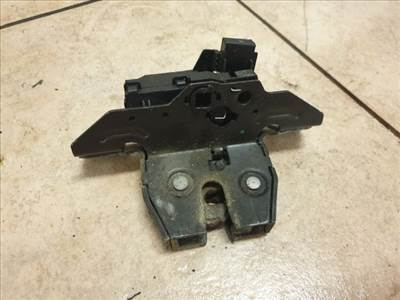 Opel Astra J Csomagtérajtó zárszerkezet  13500195