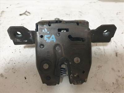 Opel Astra J Csomagtérajtó zárszerkezet  13585478