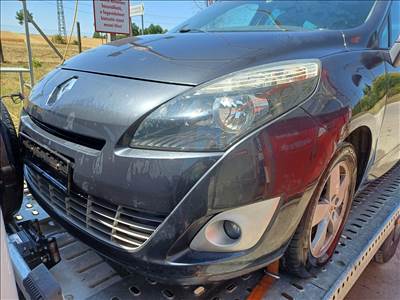 Renault Scénic III bontott alkatrészei