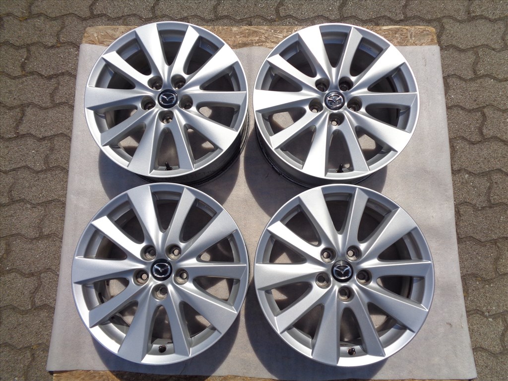 Mazda gyári alufelni 17-es, 5×114.3-as osztóval, szép állapotban eladó.  1. kép