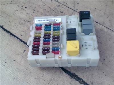 FORD FOCUS 98-04 Biztosítéktábla BCM BSI BSM SAM GEM modul Utastér