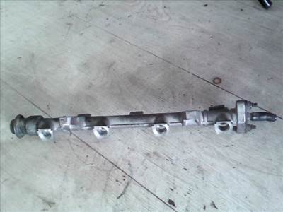 HYUNDAI Elantra 2001.01.01-2003.12.31 Injektor befecskendező híd 