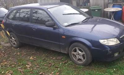 MAZDA 323 F Jobb hátsó ajtó.