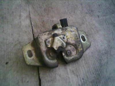 MITSUBISHI COLT 92-96 Csomagtér ajtó zárszerkezet