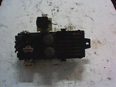 MITSUBISHI GALANT 92.11-96.10 Biztosítéktábla BCM BSI BSM SAM GEM modul 