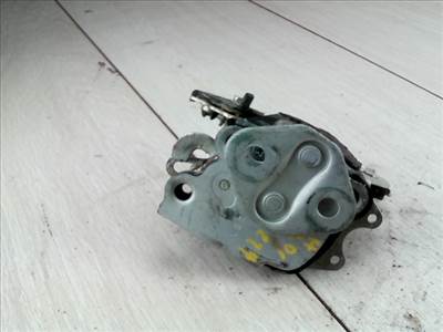 SUZUKI SWIFT 96-05 Jobb hátsó ajtó zárszerkezet mechanikus