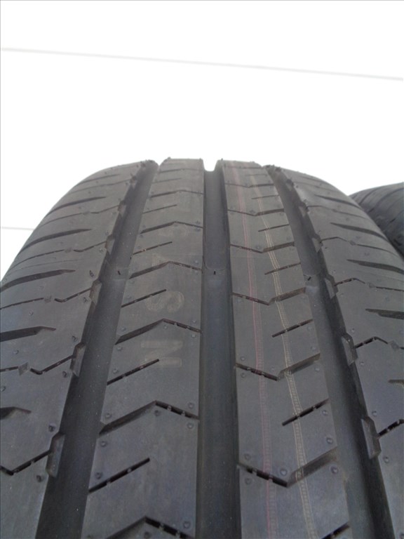 Új Nexen 215/75R16 C kisteher nyári gumi 2024-es gyártású, eladó. 2. kép