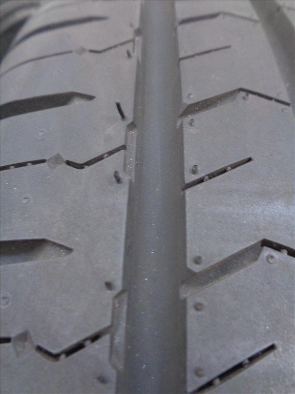 Új Nexen 215/75R16 C kisteher nyári gumi 2024-es gyártású, eladó. 5. kép