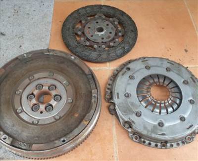 Opel Crossland X Lendkerék szett kuplunggal 1.2 turbo 9811460980