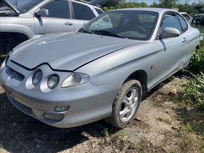 Hyundai Coupé (J2) bontott alkatrészei