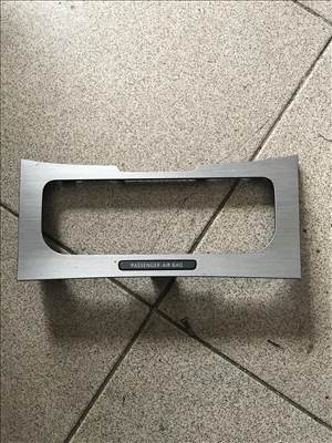 Volkswagen Passat B7 klímavezérlő keret 3aa863082