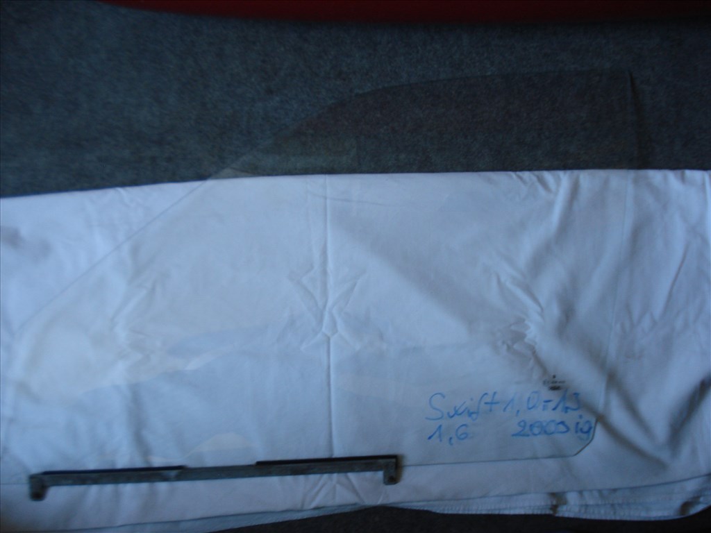 Suzuki Swift bal első ajtó üveg 1. kép