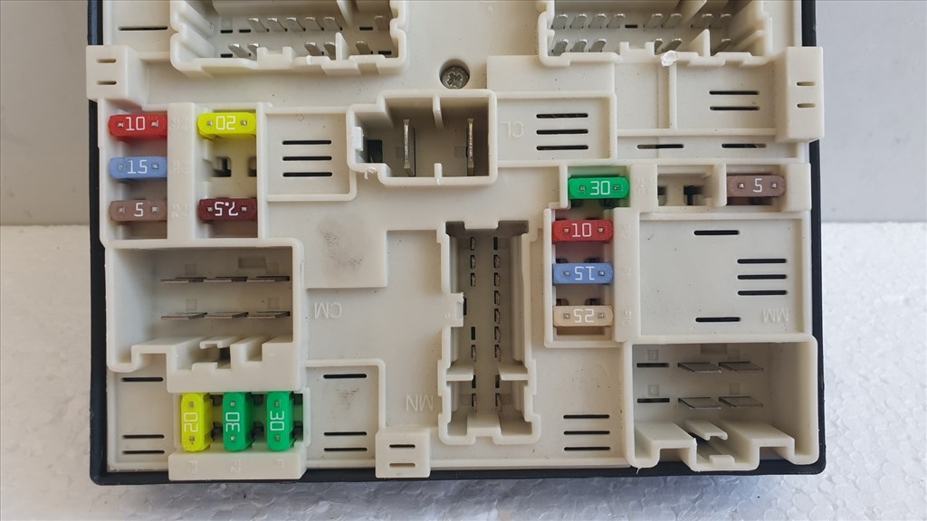 511408 Renault Scenic 3, 2015, Biztosítéktábla, 284B62069R-B, USM. 5. kép