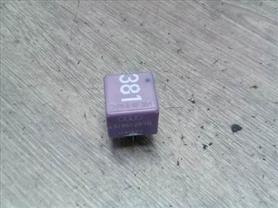 AUDI A4 94-98 Relé