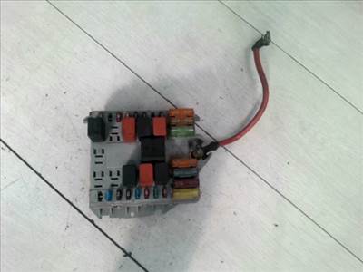 FIAT PUNTO II. Biztosítéktábla BCM BSI BSM SAM GEM modul Motortér