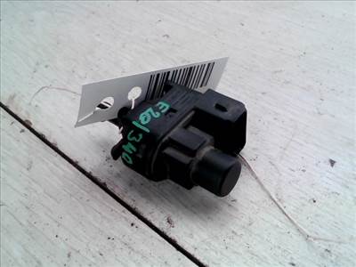 FORD FOCUS 98-04 Féklámpa pedál kapcsoló