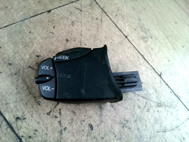 FORD FOCUS 98-04 Rádió kapcsoló 1. kép