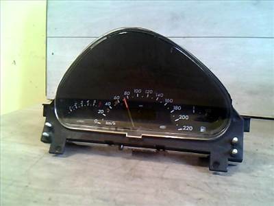 MERCEDES A160 Kilóméteróra
