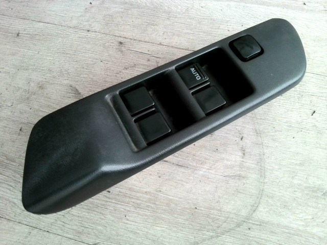 NISSAN PRIMERA P11 96.10-99.09 Bal első ablakemelő kapcsoló 1. kép