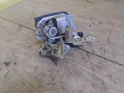 SUZUKI SWIFT 96-05 Jobb hátsó ajtó zárszerkezet mechanikus