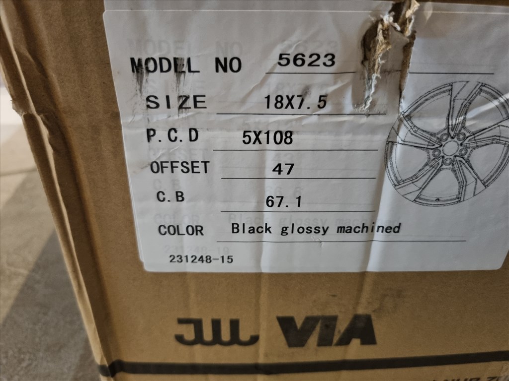  5x108 lyukosztású 7,5JJ 18" új alufelni 3. kép