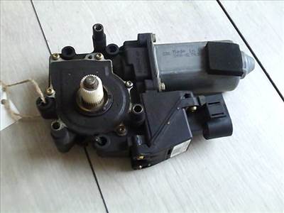 AUDI A8 94.06-02.12 Bal hátsó ablakemelő motor
