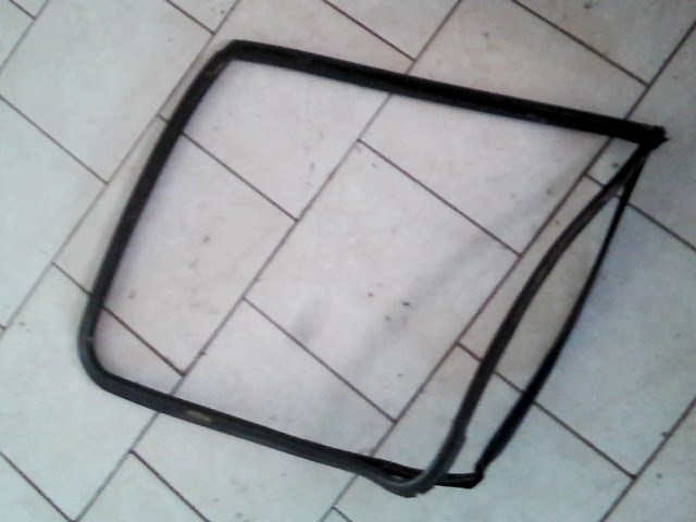 IVECO DAILY 00-06 Jobb első ablakvezető gumi 1. kép