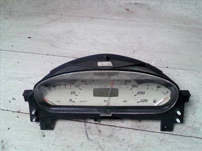 MERCEDES A160 Kilóméteróra