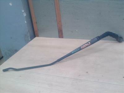 NISSAN ALMERA 00-03 Ablaktörlő kar jobb első
