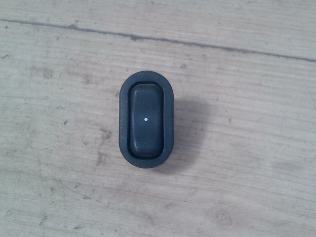 OPEL ASTRA G 97-04 Jobb első ablakemelő kapcsoló 1. kép