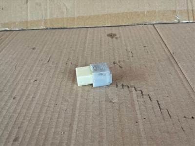 Mazda Premacy (CP) MAZDA PREMACY Irányjelző Relé c10066830