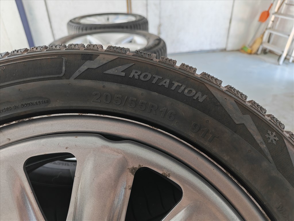 16" 5x112 VW lemezfelni szett ÚJ TÉLIGUMIKKAL! 6. kép