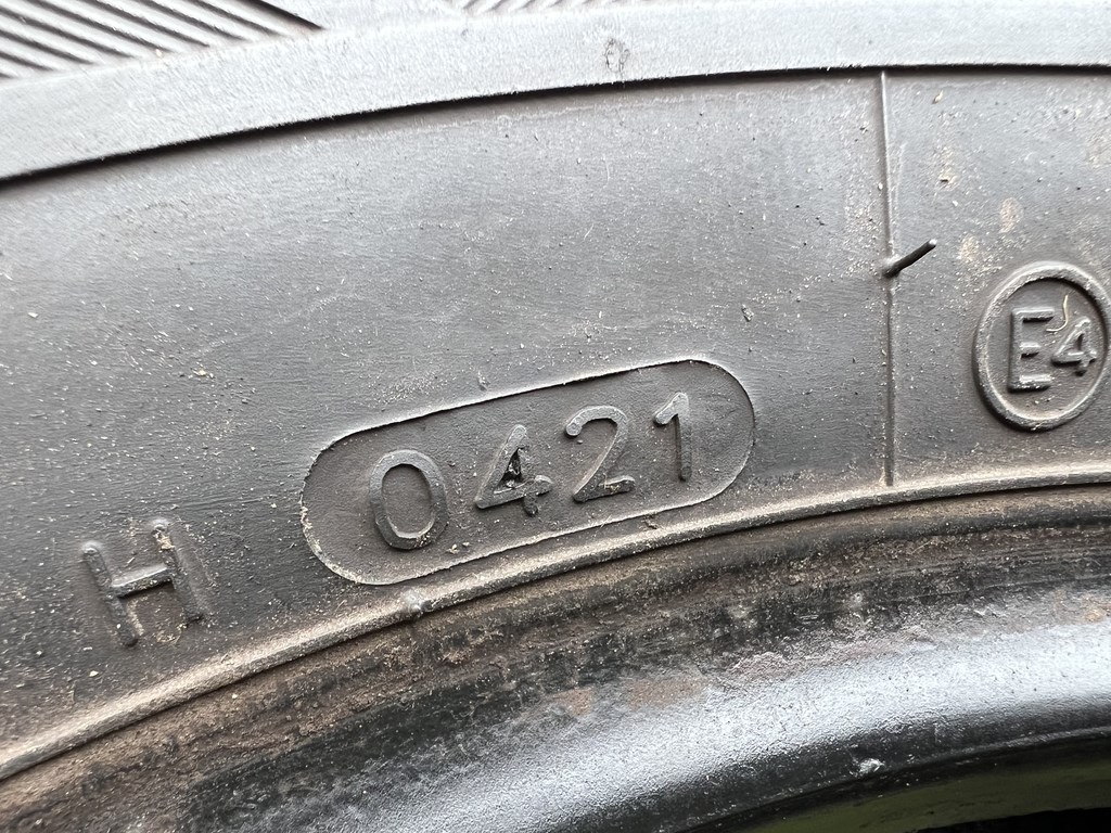 235/75 R16 Hankook Dyna Pro négyévszakos gumi 5-6,5mm 6. kép