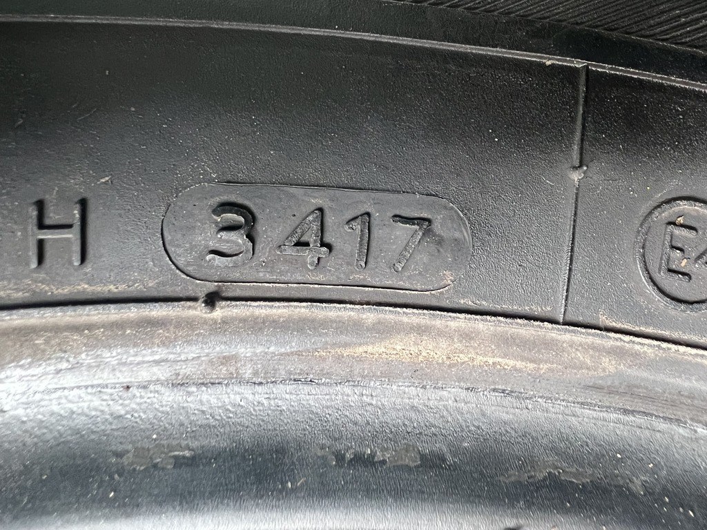 235/75 R16 Hankook Dyna Pro négyévszakos gumi 5-6,5mm 7. kép